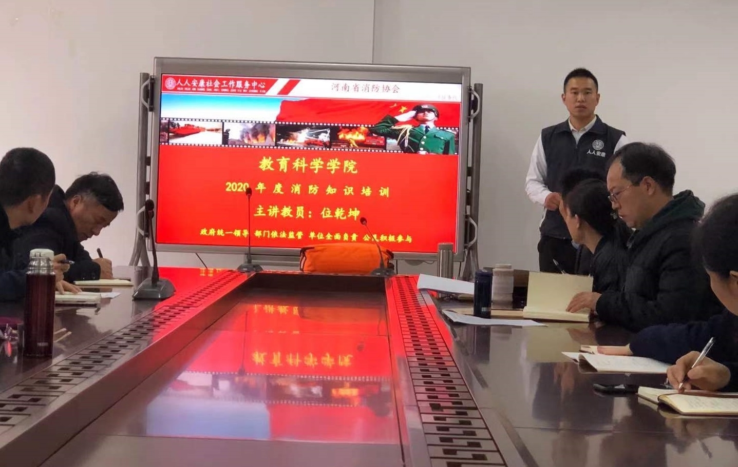 微信图片_20201125100035.jpg 微信图片_20201125100035.jpg