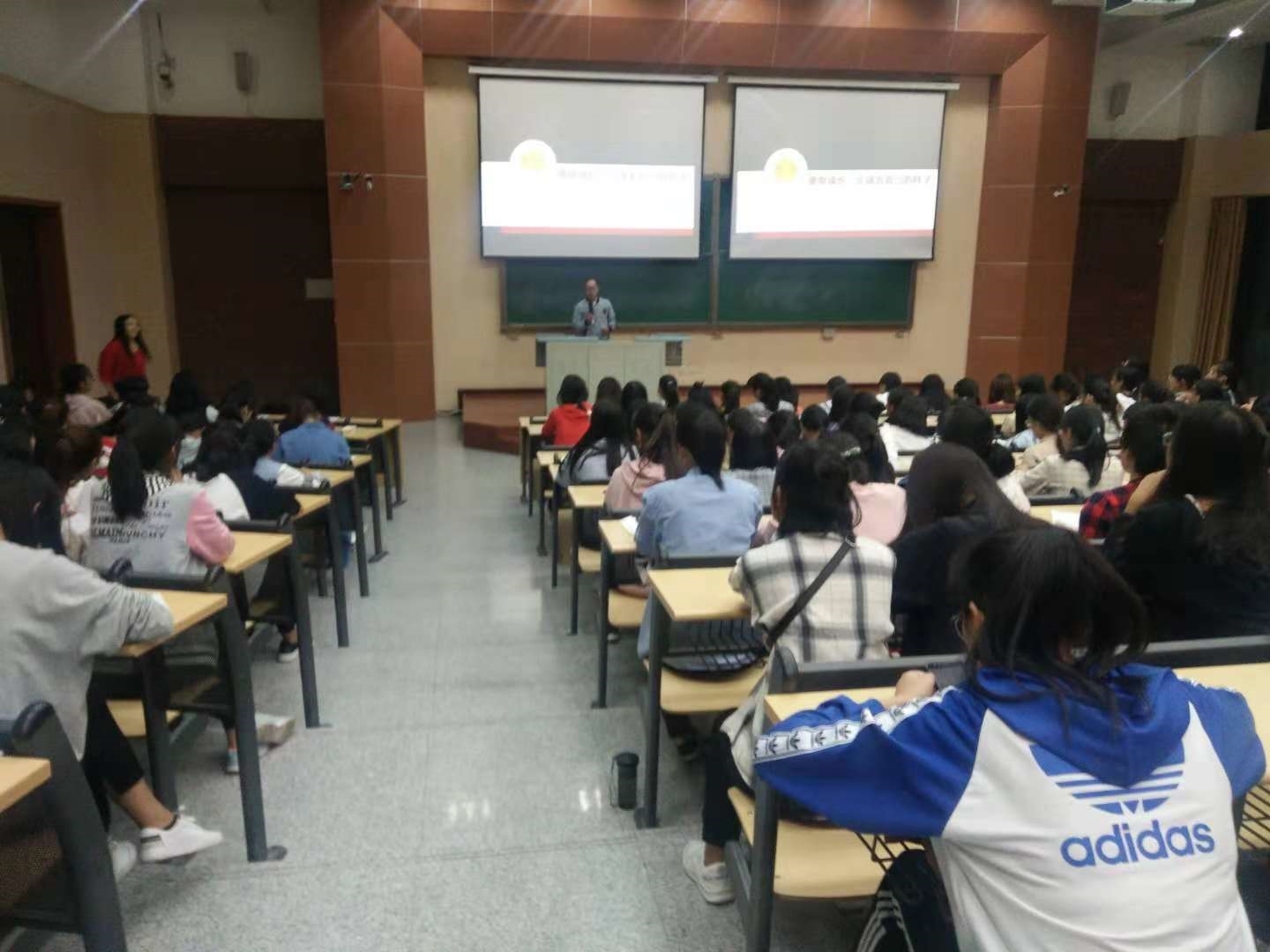 微信图片_20181010212303.jpg 微信图片_20181010212303.jpg